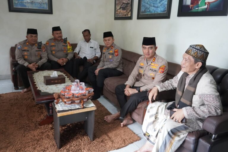 Kapolres Cianjur Jalin Silaturahmi dengan MUI, Perkuat Sinergirgitas Bersama Tokoh Agama