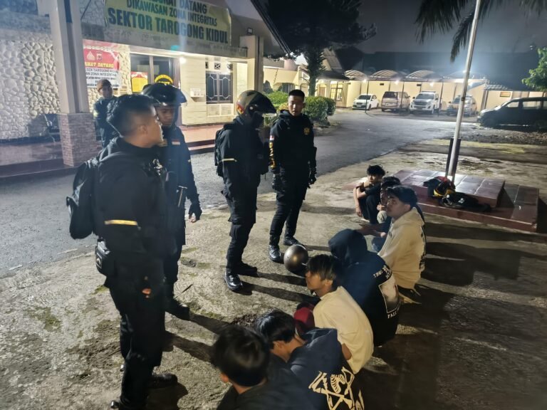Patroli Malam Sat Samapta Tertibkan Pemuda yang Berkendara Ugal-Ugalan
