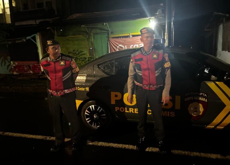 Cipkon Saat Ramadan, Sat Samapta Polres Ciamis Patroli Biru Daerah Rawan Kejahatan di Malam Hari