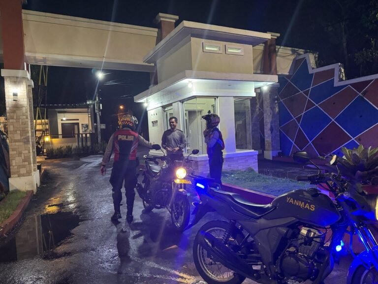 Jaga Harkamtibmas, Sat Samapta Polres Ciamis Patroli Roda 2 ke Perum Lembah Medina Dini Hari