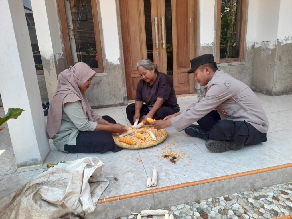 Kanit Binmas Polsek Rajadesa Gelar Sambang dan Himbauan Kamtibmas di Desa Tanjungjaya