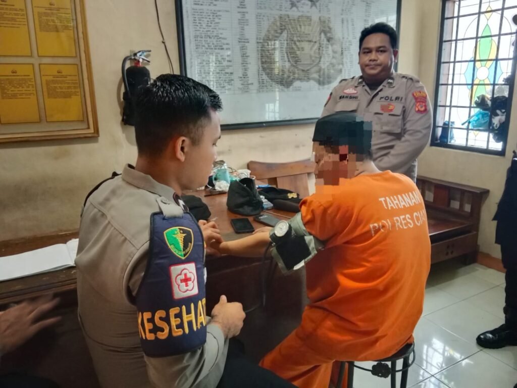 Pelayanan Prima, Dokkes Polres Ciamis Intens Lakukan Pemeriksaan Kesehatan Tahanan