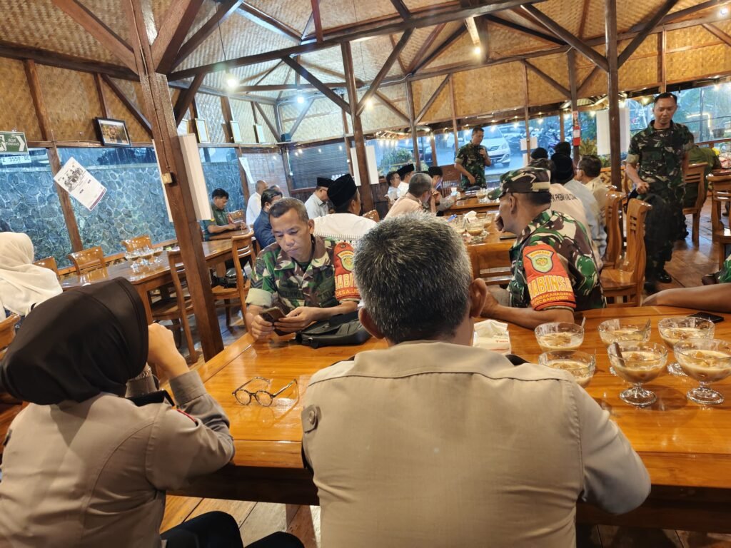 Polsek Ciamis Ikuti Sosialisasi dan MoU Makan Bergizi Gratis di Kecamatan Baregbeg