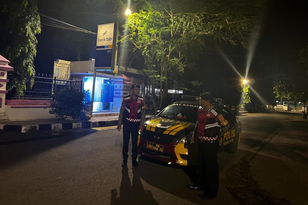 Cipkon Saat Ramadan, Sat Samapta Polres Ciamis Patroli Biru Daerah Rawan Kejahatan di Malam Hari