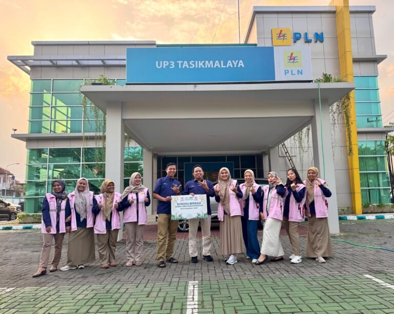 Borong Berbagi Bersama YBM dan Srikandi PLN Tasikmalaya