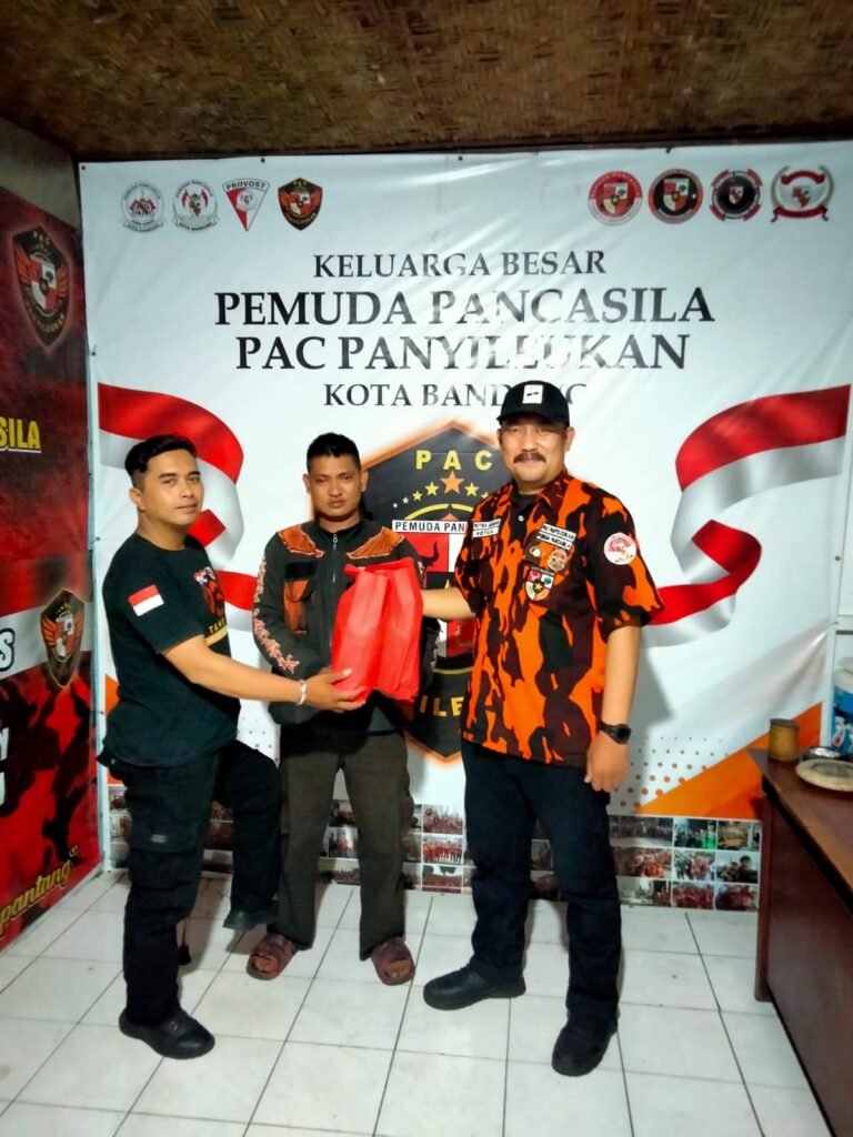 Kegiatan Penutup Sosial Ramadhan PAC Panyileukan: Berbagi Paket Ramadhan dan Buka Bersama