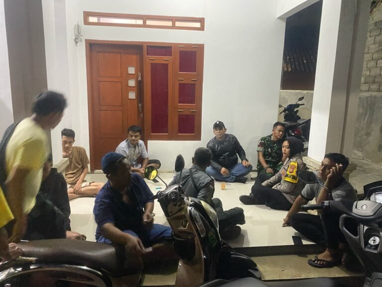 Cipkon Malam Idul Fitri 1446, Polsek Ciamis Polres Ciamis Patroli ke Pusat Keramaian Sadananya