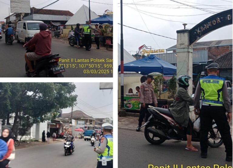 Polsek Samarang Lakukan Pengaturan Lalu Lintas Di Jam Rawan Sore Hari.