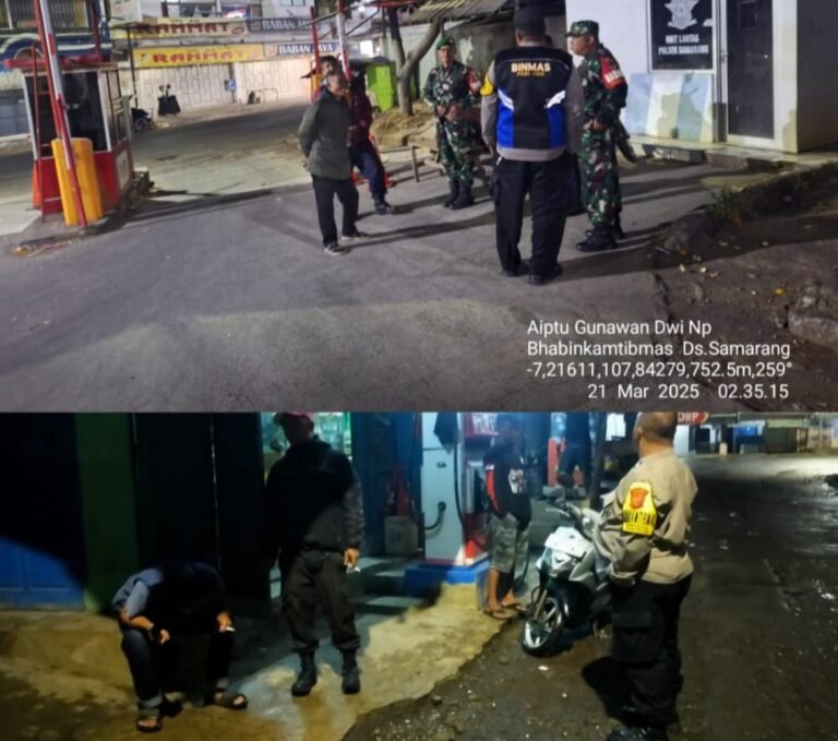 Polsek Samarang Bersama Anggota Giat Patroli Dan Bangunkan Masyarakat Untuk Sahur.