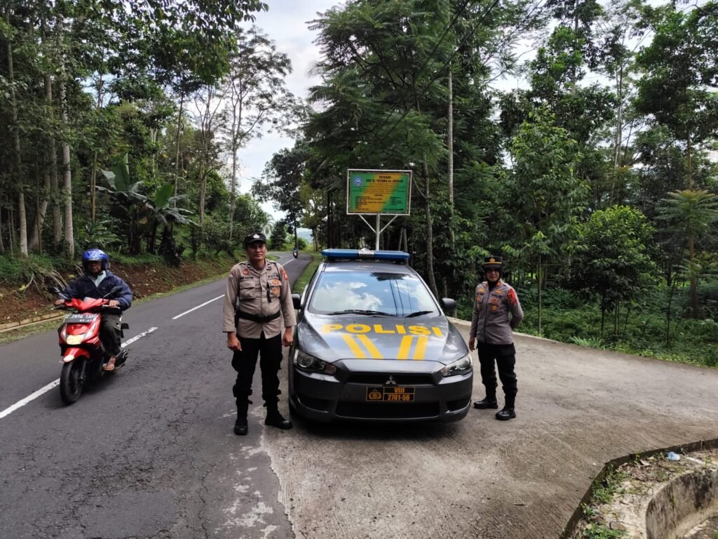Pospam Ops Ketupat Lodaya 2025 Kawali Polres Ciamis Patroli ke Pusat Keramaian Saat Libur Lebaran
