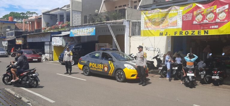 Posek Kawali Polres Ciamis Patroli Siang Hari Cipkon Kamtibmas Kondusif Saat Lebaran 2025