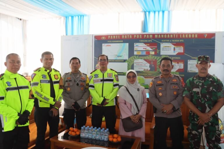 Kapolres Ciamis Bersama Pamatwil Polda Jabar Tinjau Pos Pengamanan Operasi Ketupat Lodaya 2025 di Wilayah Kabupaten Ciamis