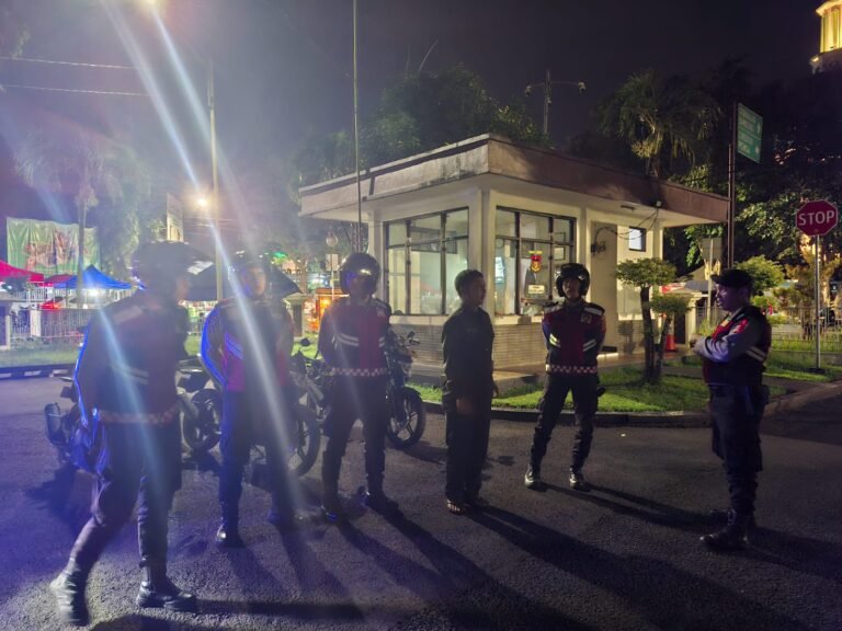 Satgas Preventif Patroli ke Kantor DPRD Ciamis, Anggota Cipkon dan Beri Imbauan Kamtibmas