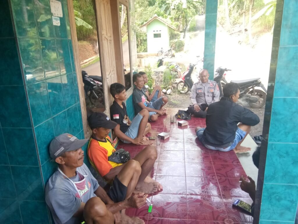 Perkuat Sinergitas, Polsek Cisaga Polres Ciamis Koorkom Kamtibmas ke Tokoh di Tamiangkuning