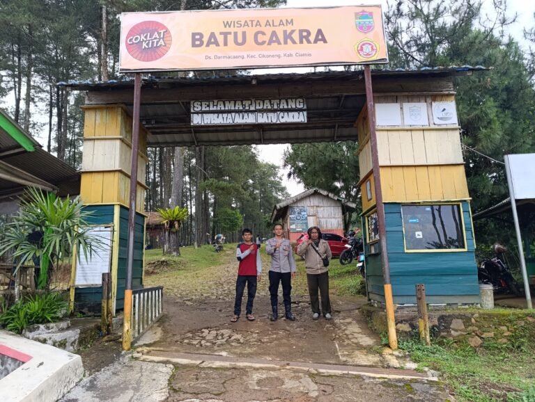 Polsek Cikoneng Datang ke Pengelola Wisata Desa Darmacaang Beri Imbauan Kamtibmas