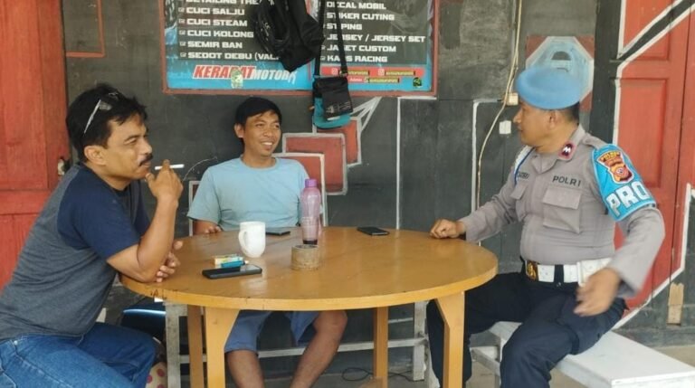 Cipkon Kamtibmas, Polsek Sukadana Polres Ciamis Koorkom Bareng Warga Desa Salakaria