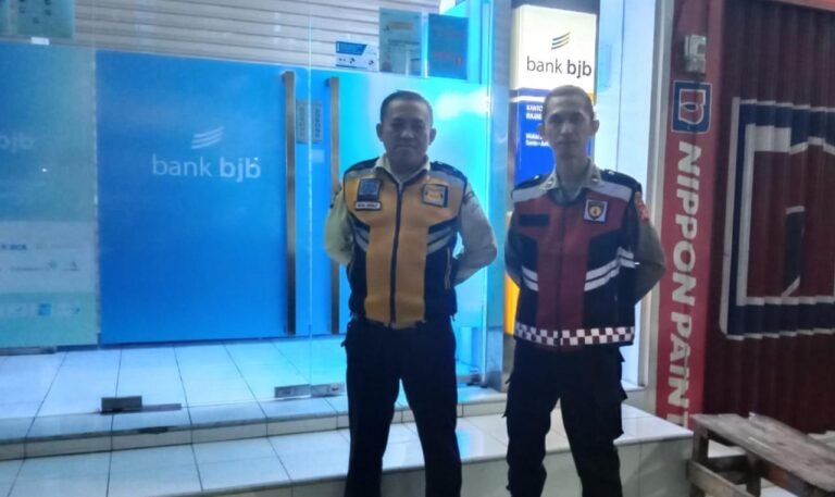 Berikan Rasa Nyaman, Polsek Rajadesa Polres Ciamis Intens Patroli KRYD ke Pemukiman Warga