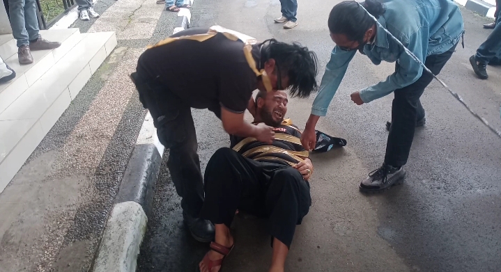 Jurnalis Subang Gelar Unjukrasa Tuntut APH Serius Tangani Tindakan Premanisme yang Menimpa Hadi. 2 IMG 20250417 WA0110