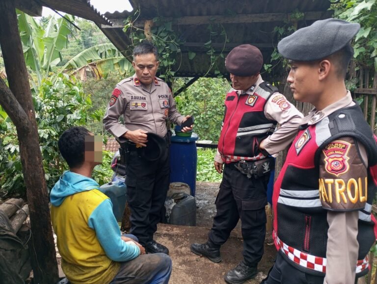 Sat Samapta Polres Garut Kembali Amankan Miras Jenis Tuak 8 Jerigen