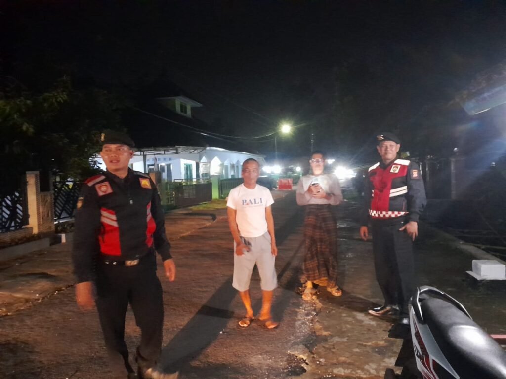 Cipkon Jam Rawan, Sat Samapta Polres Ciamis Patroli ke Imbanagara Beri Imbauan Kamtibmas