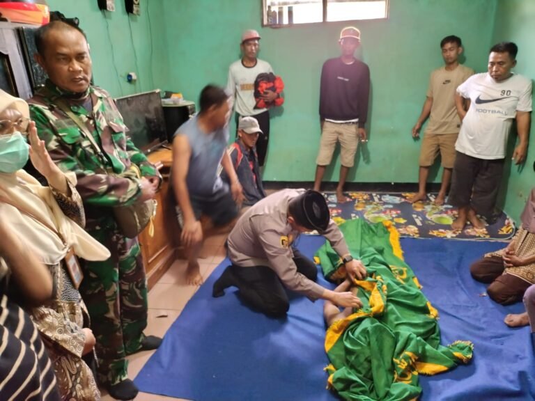 Polsek Wanaraja Cek TKP Penemuan Mayat di Sungai Cibeurem