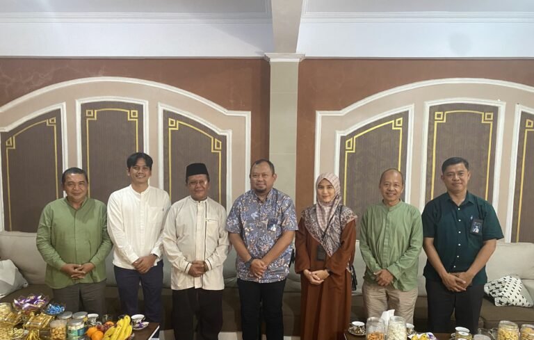 Menjalin Sinergi di Kota Santri, PLN Tasikmalaya Mengunjungi Pondok Pesantren Daarul Anba