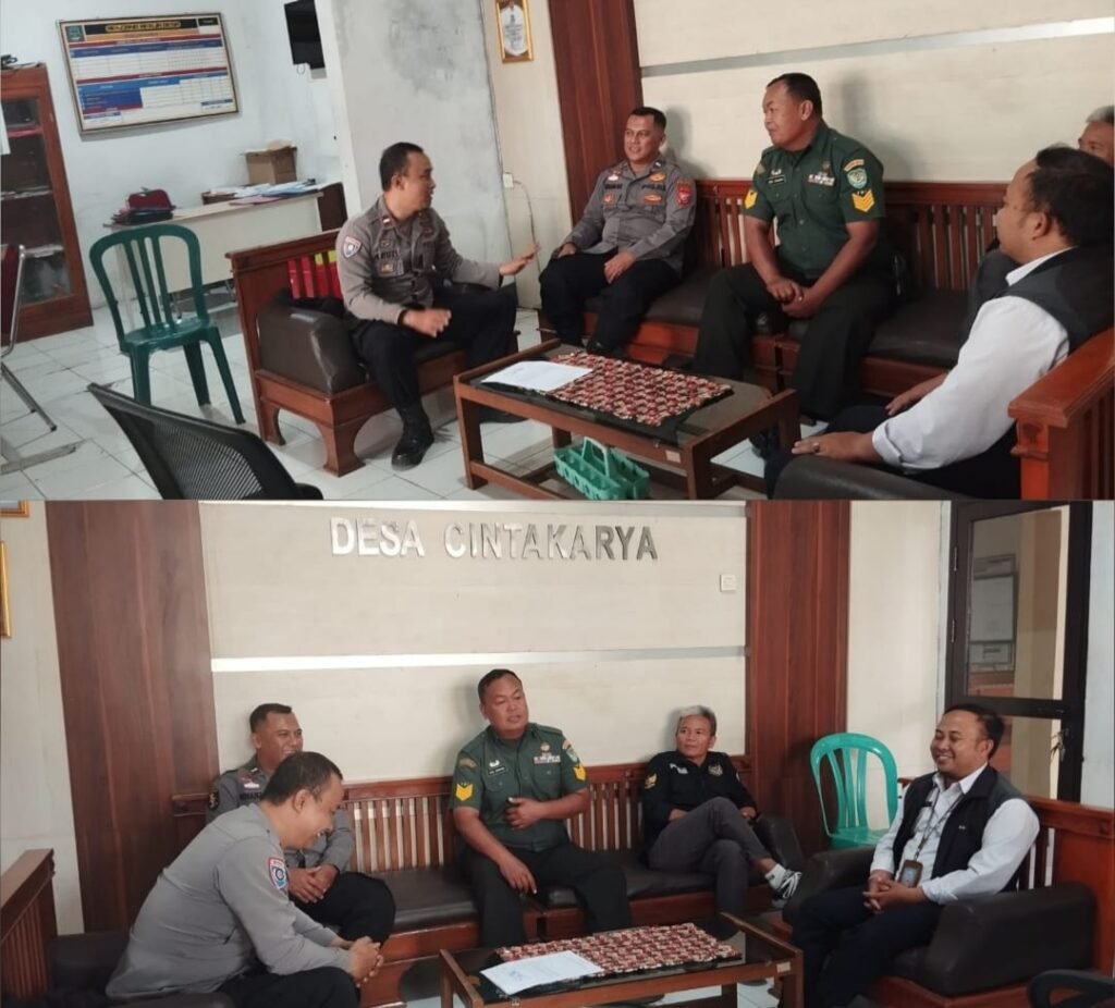 Sinergitas TNI Polri, Dalam Rangka Giat Sambang Rw Di wilayah Hukum Polsek Samarang.