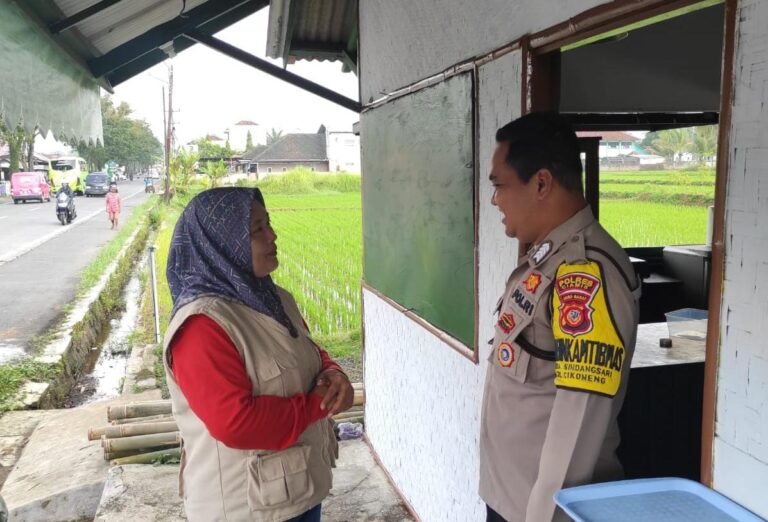 Cipkon Jaga Kamtibmas, Polsek Cikoneng Intensifkan Koorkom ke Warga Desa Sindangsari