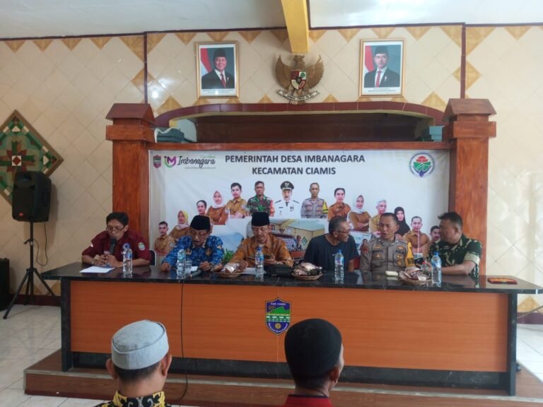 Perkuat Sinergitas, Polsek Ciamis Polres Ciamis Ikuti Rapat Pengurus MUI Desa Imbanagara