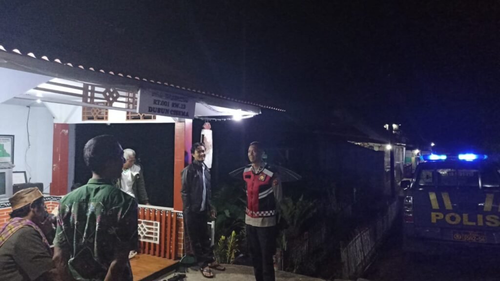 Antisipasi Gangguan Kamtibmas, Polsek Rancah Polres Ciamis Patroli Kamtibmas di Malam Hari