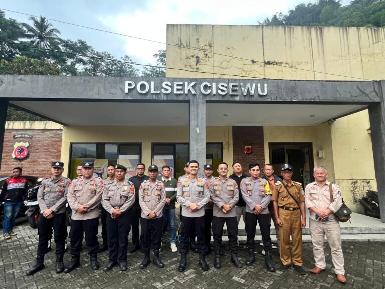Kapolres Garut Laksanakan Kunjungan Kerja ke Polsek Wilayah Selatan