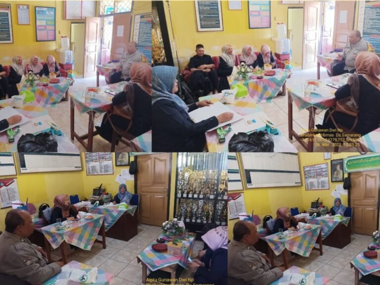 Bhabinkamtibmas Desa Samarang Laksanakan Program Ngariung Kamtibmas, Bersama Guru SDN 4 Samarang.