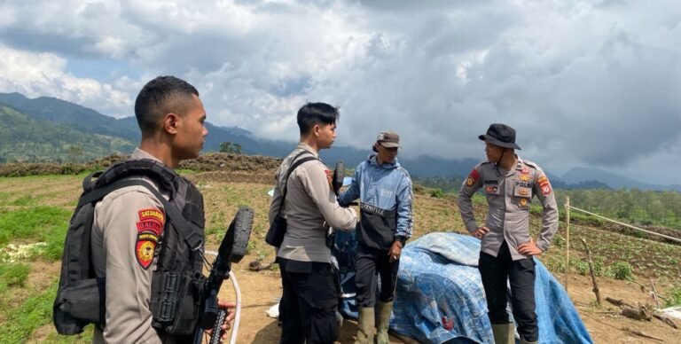 Sat Samapta Polres Garut Lakukan Pengamanan Perkebunan Teh PTPN