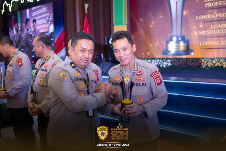 Biro SDM Polda Jabar Raih Juara 3 Pada Rakernis SDM T.A 2025