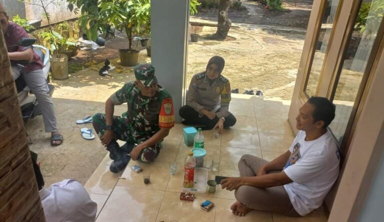 Perkuat Sinergitas, Polsek Ciamis Koorkom Kamtibmas ke Warga Desa Pusakanagara