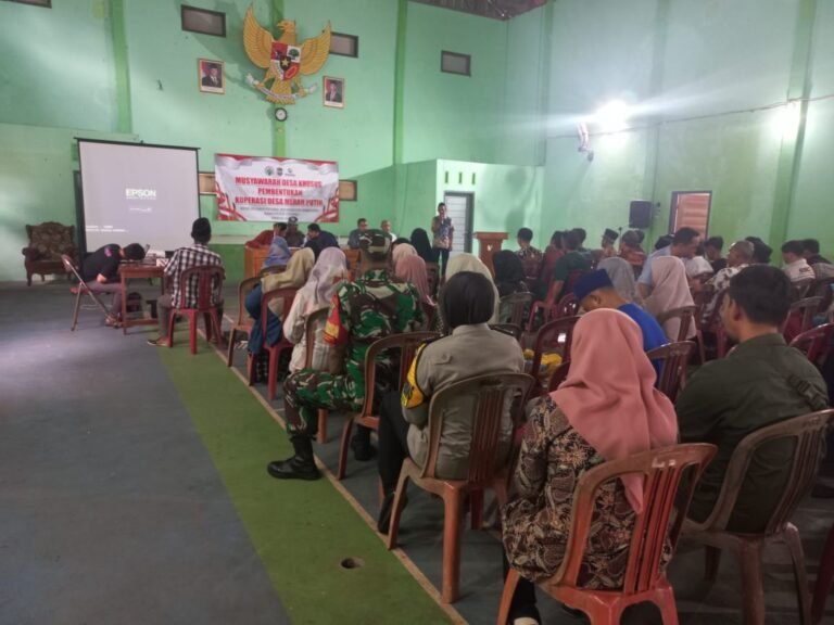 Polsek Ciamis Ikuti Musdes Pembentukan Koperasi Merah Putih di Desa Pusakanagara