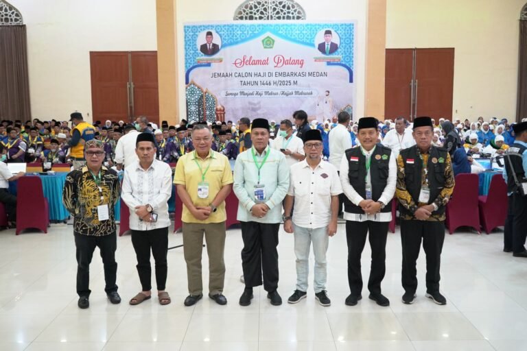 Bupati Beri Tali Asih Untuk 178 Jemaah Caloh Haji Tapsel