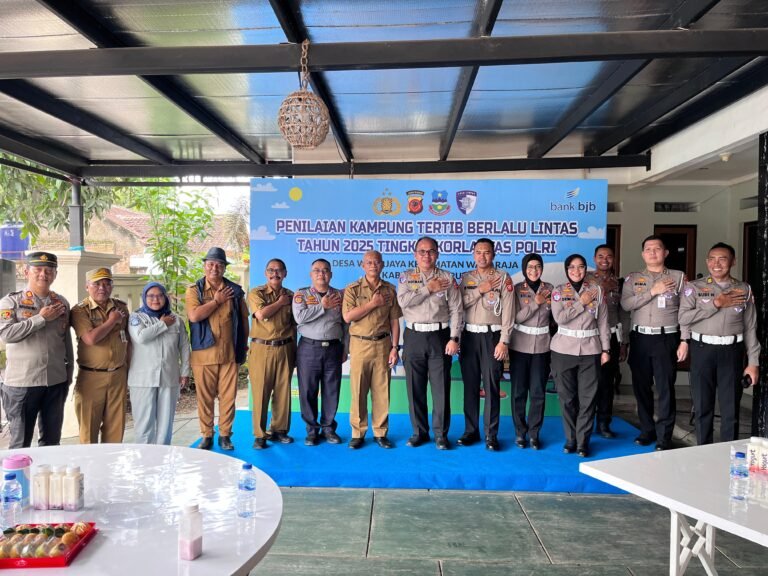 Tim Korlantas Polri Lakukan Penilaian Kampung Tertib Lalu Lintas di Kabupaten Garut