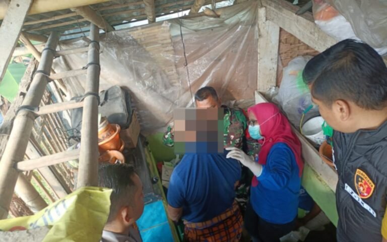 Polisi Evakuasi Temu Mayat Gantung Diri di Kadungora