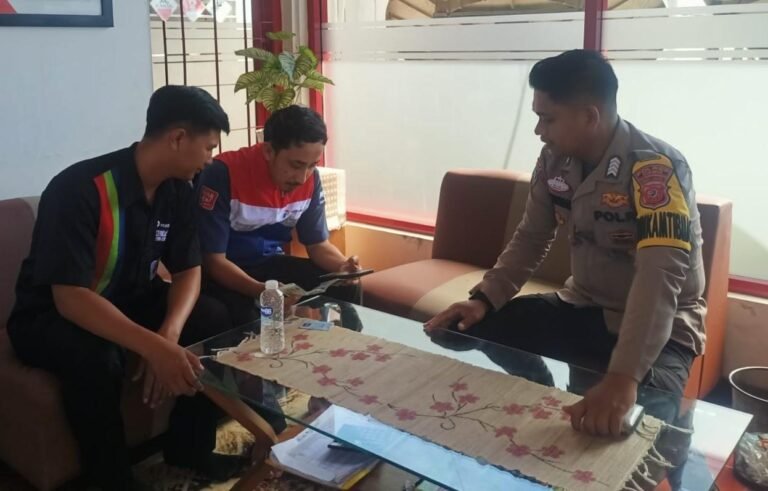 Cegah Tindak Kriminalitas, Polsek Cikoneng Polres Ciamis Datangi SPBU Cikoneng