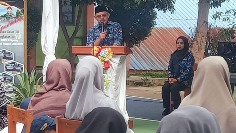 Happi Graduation Angkatan 10 SMPN 2 Cigedug: Momen Penuh Haru dan Bahagia