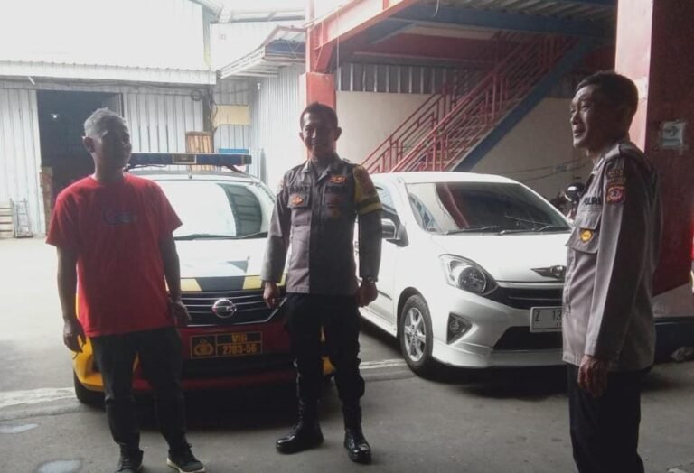 Perkuat Sinergi dan Cegah Gangguan Kamtibmas, Polsek Cihaurbeuti Terus Gencarkan Sambang ke Warga