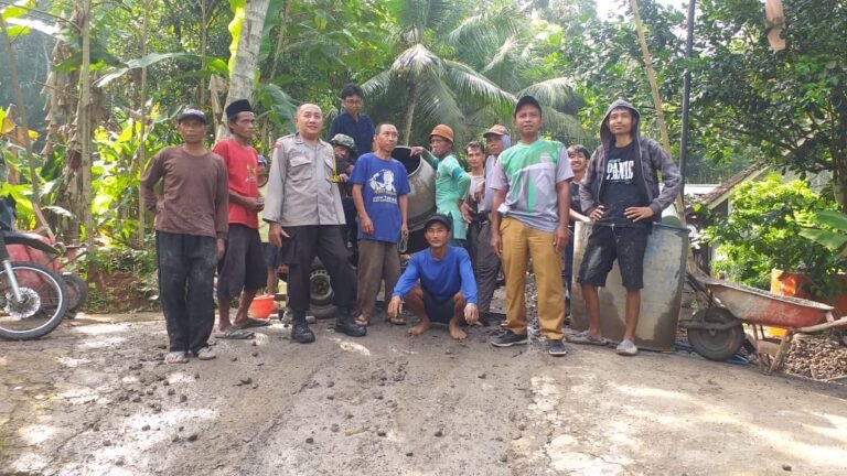 Humanis, Polsek Lakbok Polres Ciamis Monitoring Pembangunan Jalan Dusun Sukaratu