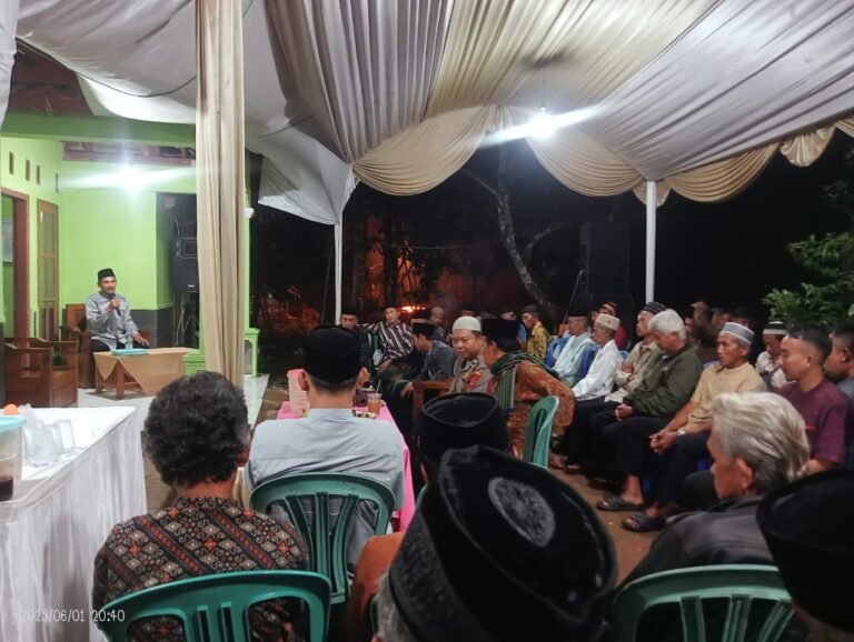 Cipkon Kamtibmas, Polsek Sukadana Polres Ciamis Koorkom Bareng Warga di Desa Ciparigi