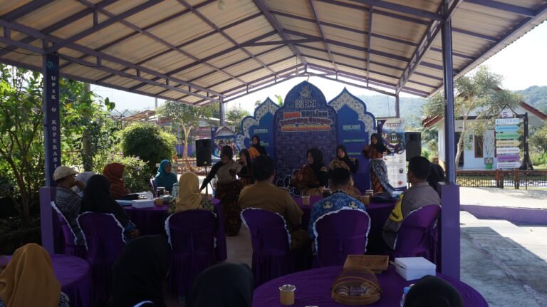 Polres Ciamis Dukung Literasi Desa, Bhabinkamtibmas Kawal Lomba Perpustakaan Tingkat Kabupaten