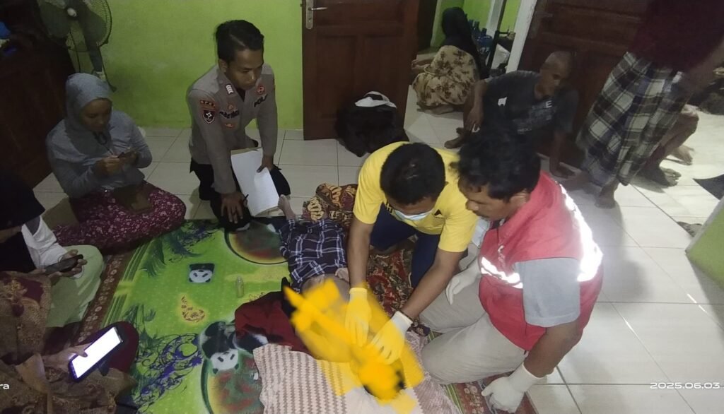 Personel Polsek Pamarican Polres Ciamis Datangi TKP Anak Tenggelam di Irigasi Gunung Putri 1