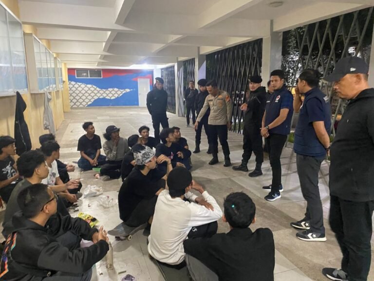 Polres Garut Gelar Patroli Edukasi Penerapan Jam Malam Bagi Pelajar