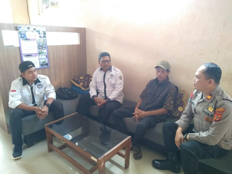 Polsek Cikoneng Bangun Sinergi dengan Pemerintah Desa dan Tokoh Masyarakat, Perkuat Ketahanan Kamtibmas Jelang Idul Adha