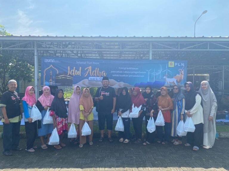 PLN Tasikmalaya Gelar Kegiatan Qurban untuk Berbagi Kebahagiaan di Hari Raya Idul Adha
