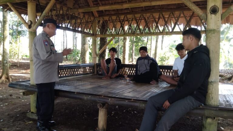 Perkuat Sinergitas, Polsek Kawali Polres Ciamis Koorkom Kamtibmas Bersama Tokoh di Citereup